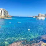 F2 - Lovely Two Bedrooms Flat Sea View, St Julians