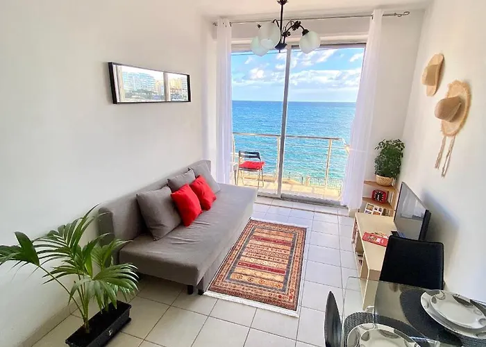 F2 - Lovely Two Bedrooms Flat Sea View, St Julians